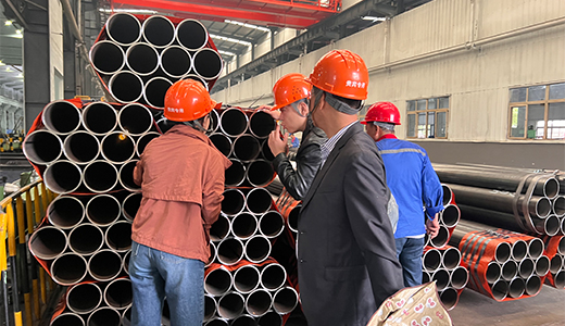 Korean Client Visits GNEE to Purchase A106 GR.B Welded Pipe